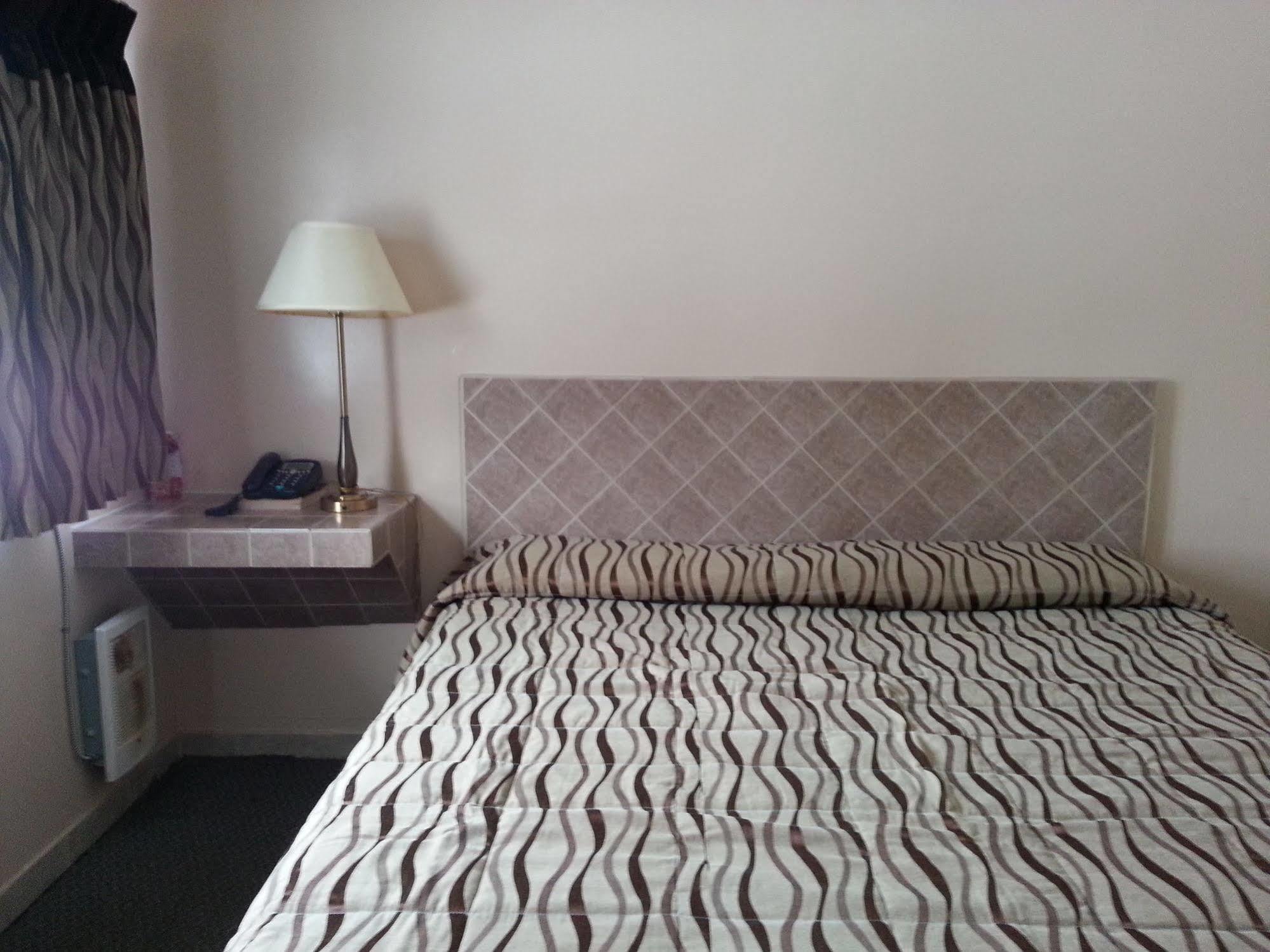 Pleasant Stay Motel Ancaster Esterno foto